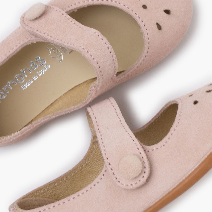 1528 BABIES A MOTIF PERFORE ROSE